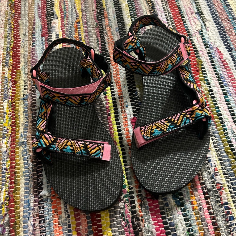Teva Original Universal Boomerang Pink Lemonade Velcro Sandal Size women’s 9